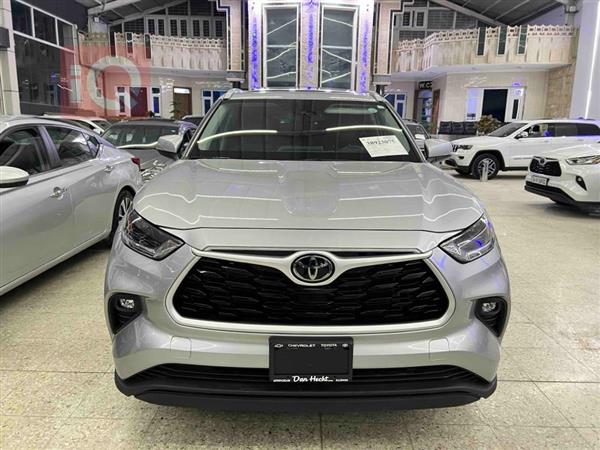 Toyota for sale in Iraq